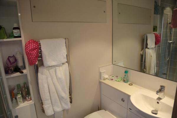 Photo of a bathroom in Chapel Court Accommoation