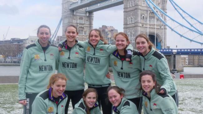 Image of The nine crew members of the 2018 Women's Boat race crew