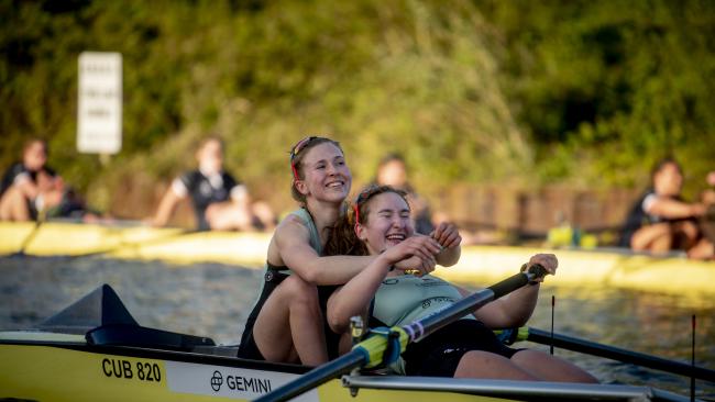 Image of Elena von Mueller and a teammate in their boat after winning the 2021 reserve boat race.
