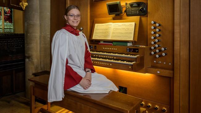 Miriam Reveley, Jesus College's first woman Organ Scholar