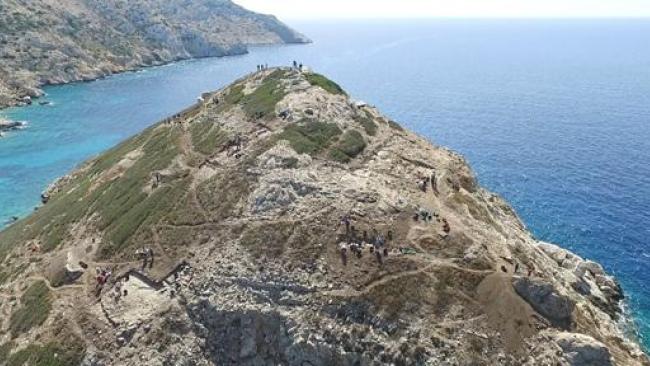Excavations underway on Dhaskalio, off Keros.
